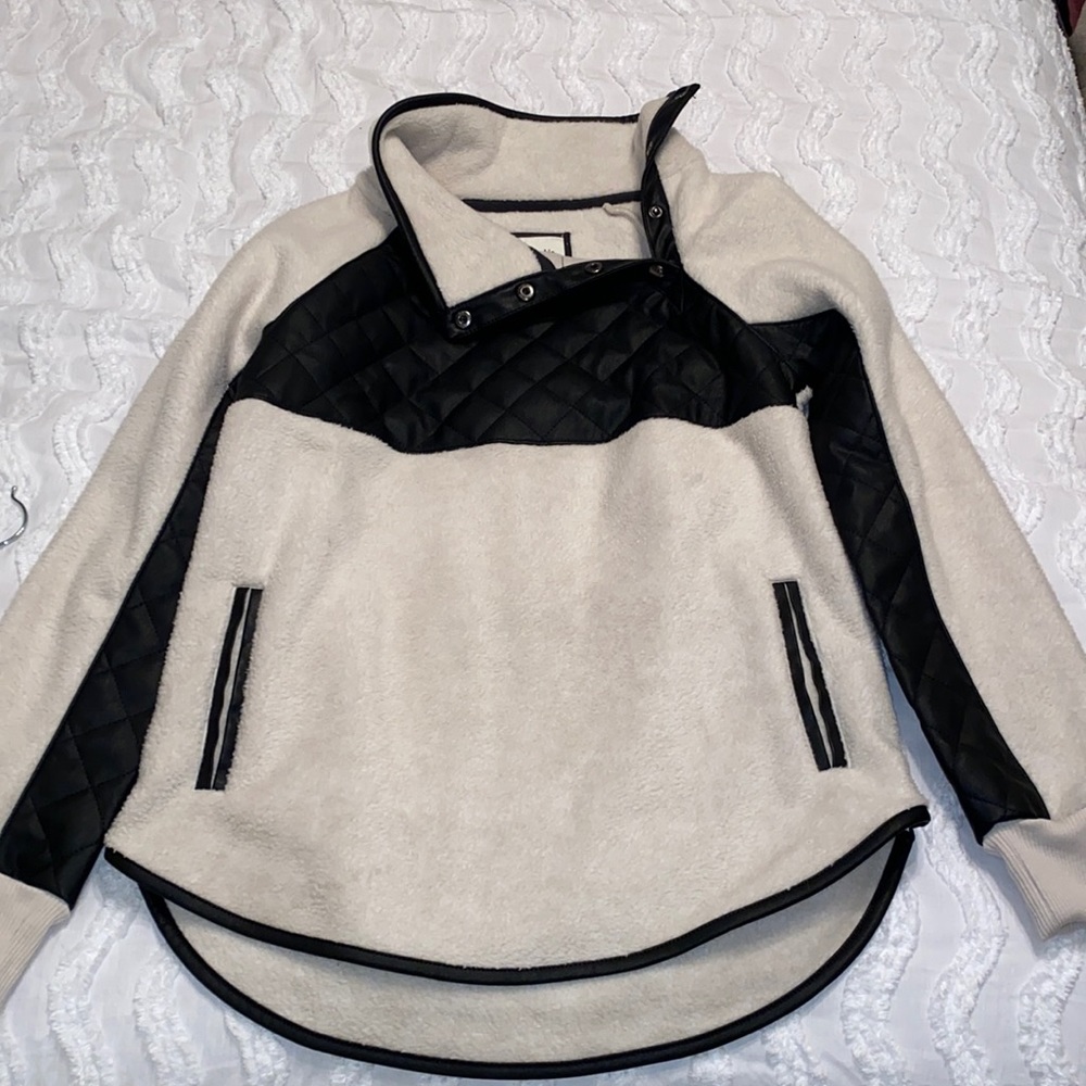 Abercrombie Fleece Pullover